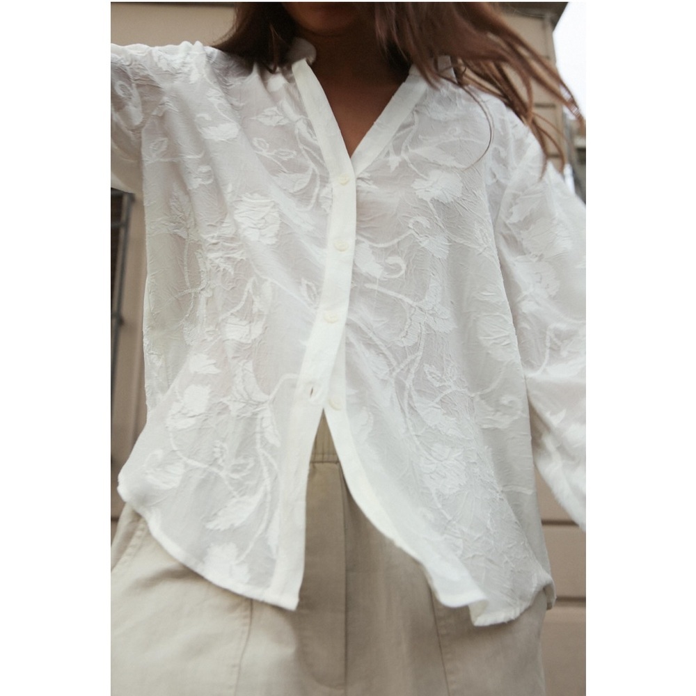 New ZARA Contrasting Devore Floral Shirt